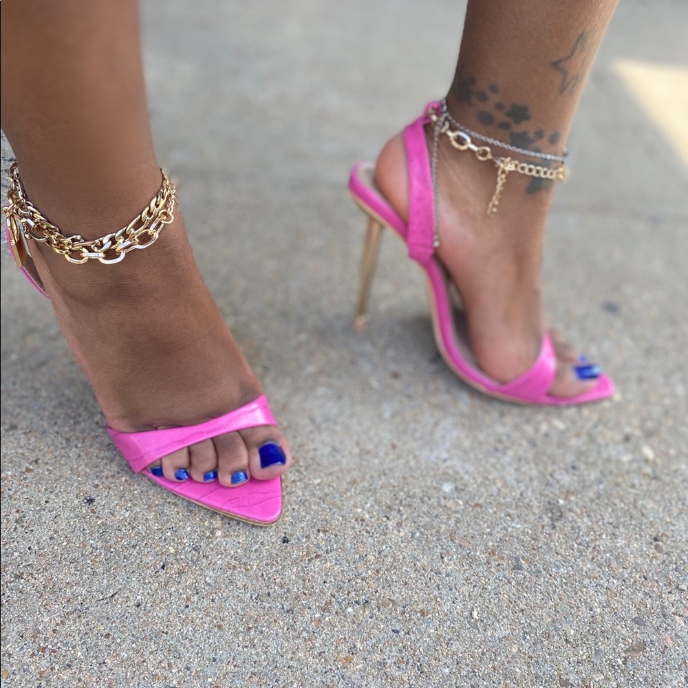 Chain Reaction 2 Strap Stiletto w/ Anklet